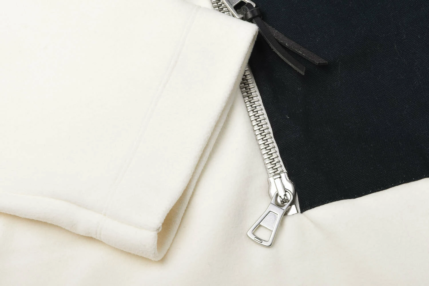 USED ALBAM SPORT FLEECE HALF ZIP SWEATSHIRT - WHITE 7 USED ALBAM SPORT FLEECE HALF ZIP SWEATSHIRT - WHITE - Image 5