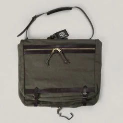 USED FILSON GARMENT CARRIER - OTTER GREEN