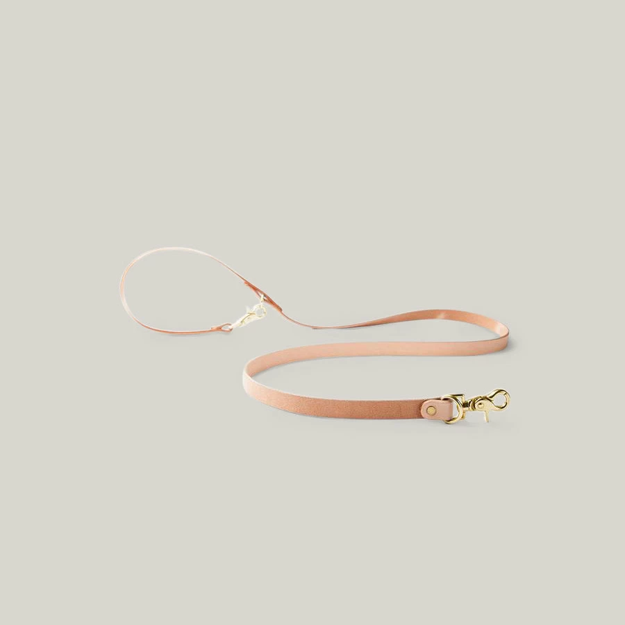 TANNER GOODS CONVERTIBLE CANINE LEAD - NATURAL/BRASS 3 TANNER GOODS CONVERTIBLE CANINE LEAD - NATURAL/BRASS